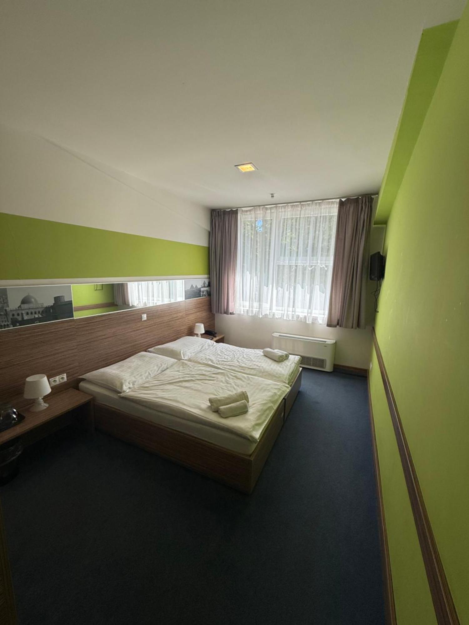 Hotelik Košice Exterior foto